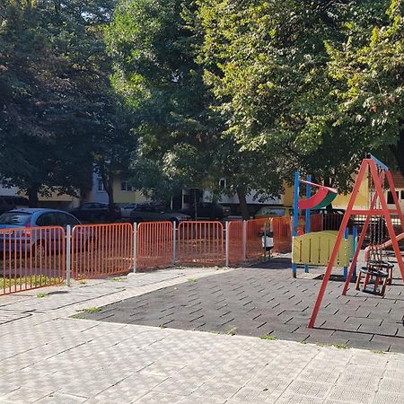 Апартамент За Гости Ива Ruse Bagian luar foto